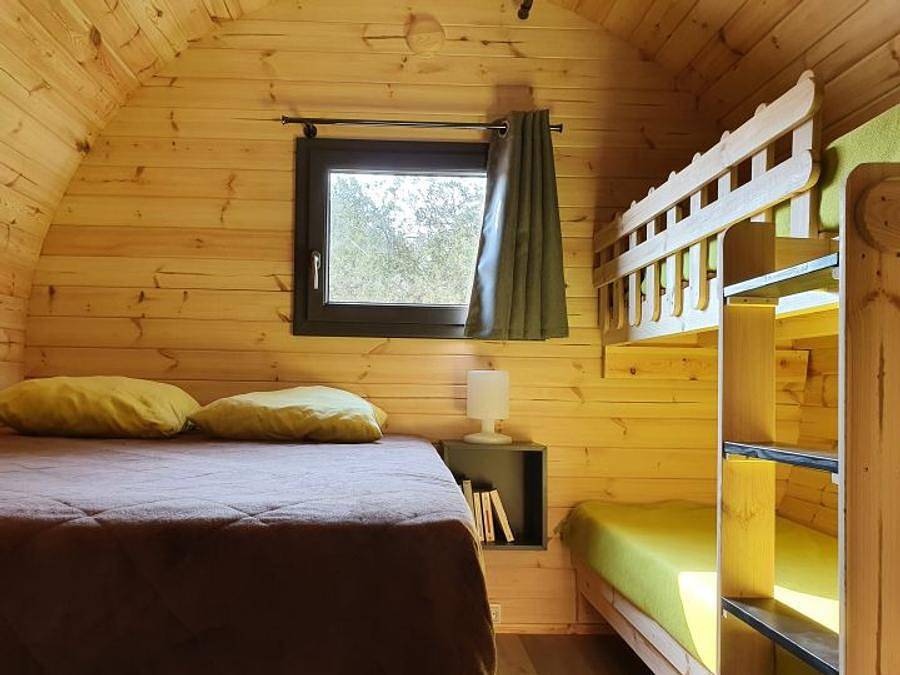 Camping Des Favards - Einzigartig 4 personen - Unterkunft Ungewöhnlich - Fass 4pl - ohne Sanitäranlagen in Violès, Vaucluse