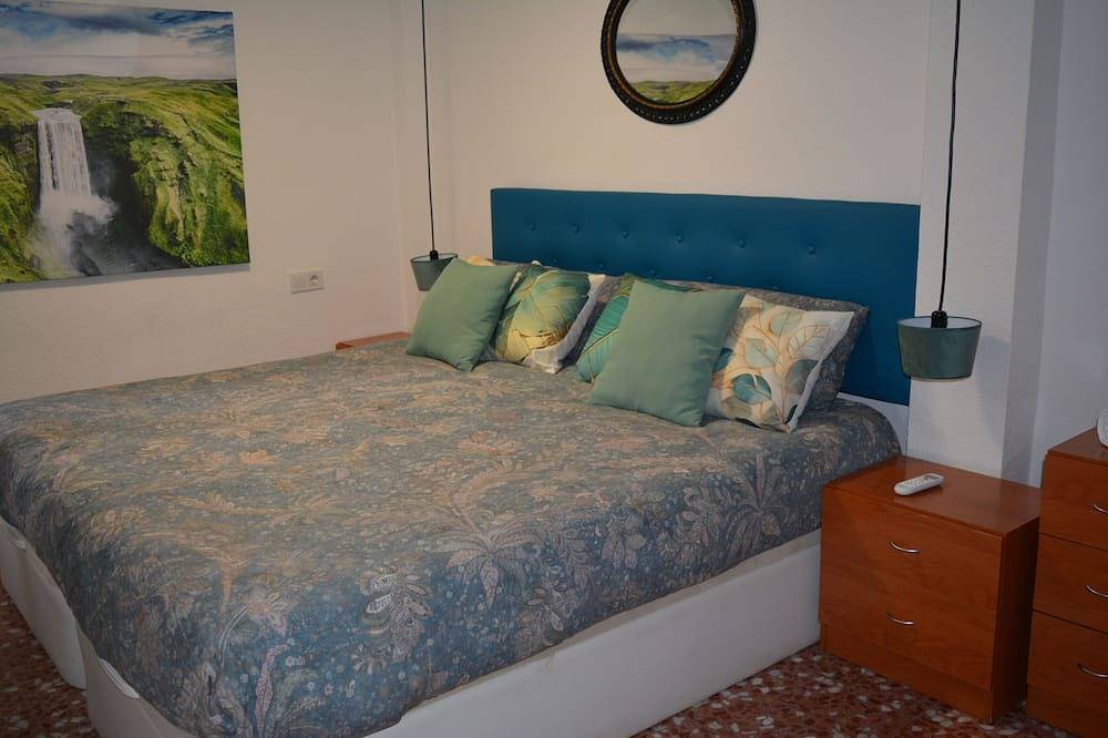 Apartamento entero, Family Apartment near Adda | Breakfast Included | Sleeps 7 in Campoamor, Alicante