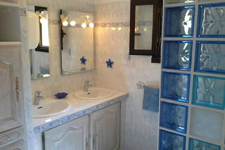 Location de vacances pour 6 personnes, avec balcon et jardin à Peypin - 3