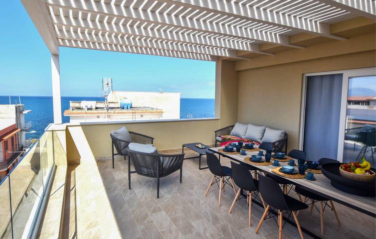 Ferienwohnung für 8 Personen, mit Terrasse