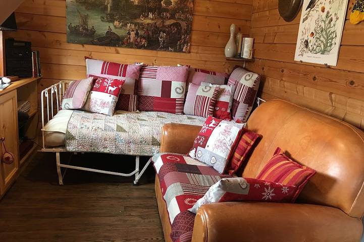 Schönes Chalet in den Bergen bis 10 Personen 20 Minuten Tgv-Bahnhof in Remoray-Boujeons, Regionaler Naturpark Hochjura