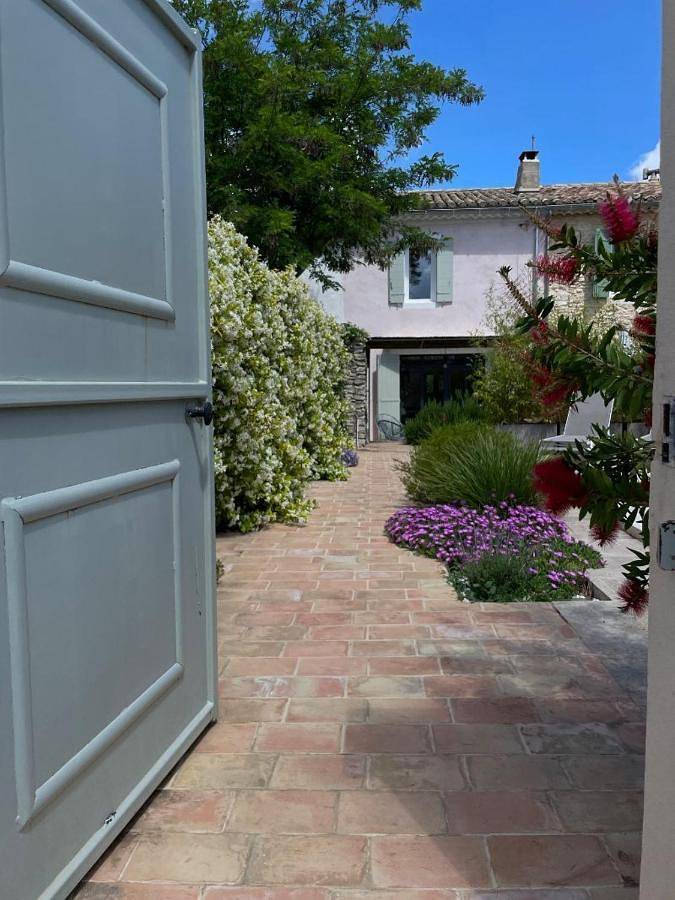 Le Mazet rose, maison avec piscine, parking et clim dans le centre in Saint-Rémy-de-Provence, Région d'Arles