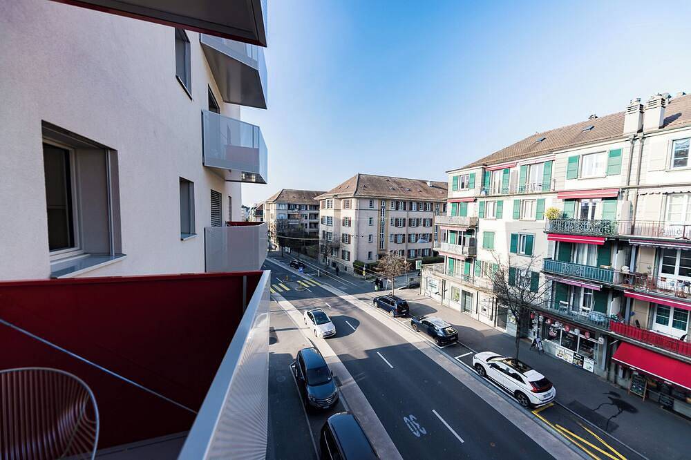 Ganze Wohnung, The stylish Minimalist Lakefront  in Lausanne, Genfer See