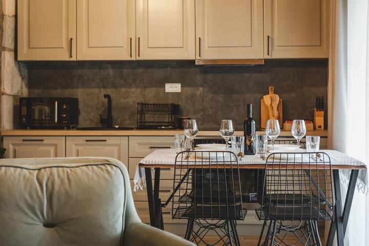 Chalet für 6 Personen, mit Sauna und Garten sowie Terrasse und Ausblick in Montenegro - 3