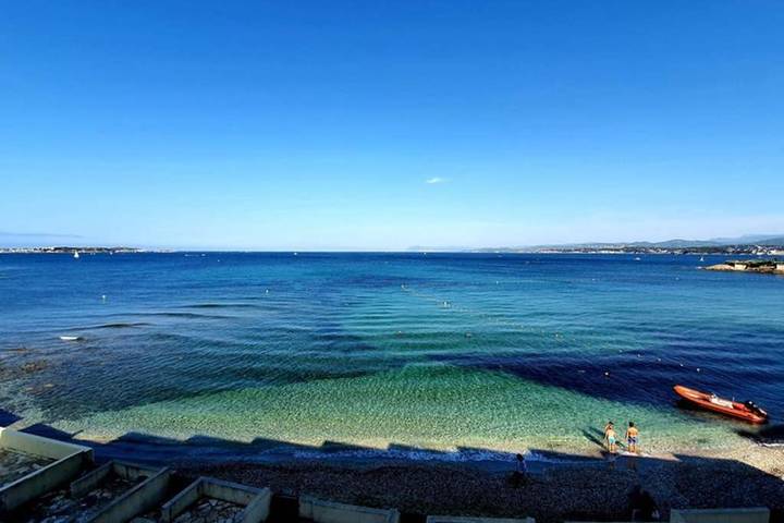 Gîte pour 4 personnes, avec vue dans Plage Du Rayolet