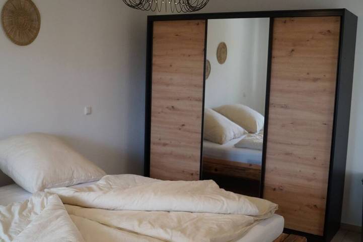 Ganze Wohnung, Gemütliche Ferienwohnung in der Nähe von Würzburg in Zellingen, Fränkisches Weinland