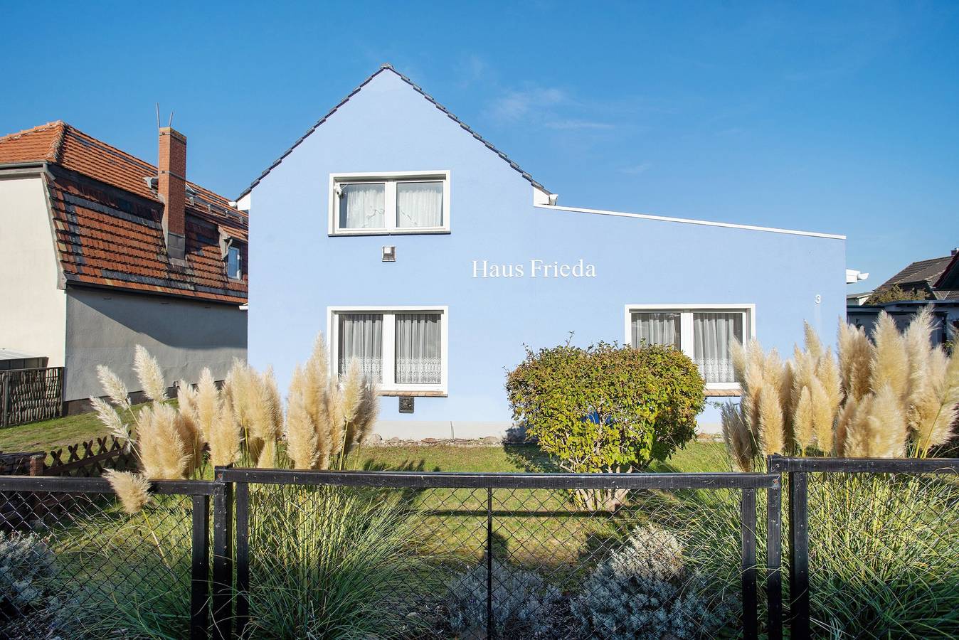 Ganze Wohnung, Apartment 'Frieda' mit gemeinsamer Terrasse, Garten und Wlan in Koserow, Bernsteinbäder