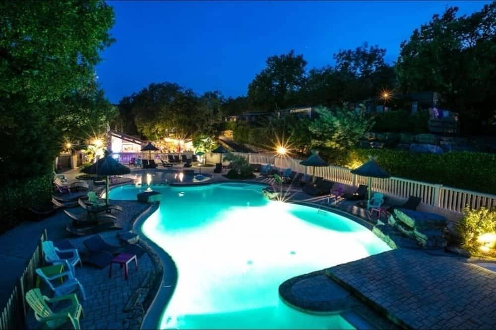 Camping voor 5 Personen in Les Vans, Centraal Massief