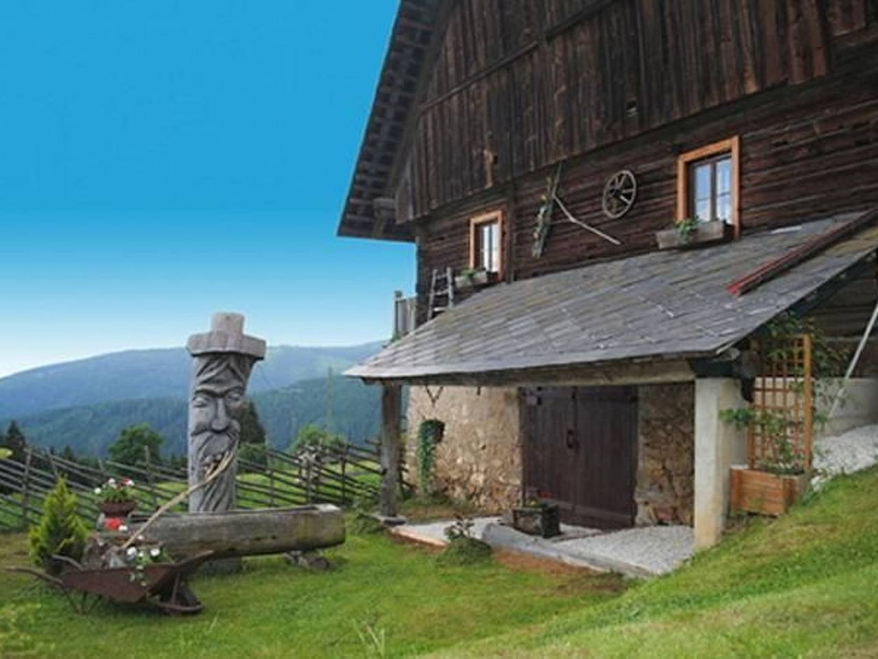 Almhütte Helmut Dischgerbrent in Sankt Margarethen in Wolfsberg, Lavanttaler Alpen