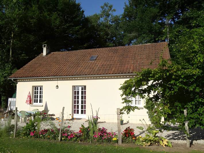 Gîte pour 4 personnes, avec jardin et piscine - 1