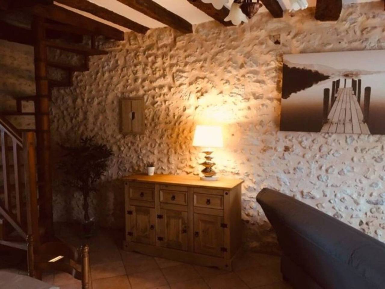 Maison 'Gite Cosy En Pierres Apparentes' avec piscine privée, terrasse privée et jardin partagé in Fossemagne, Périgord Noir