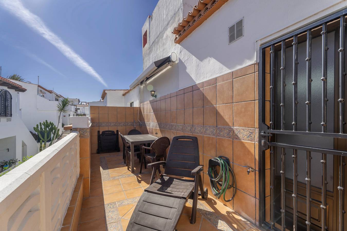 Ganze Wohnung, Ferienwohnung 'Junto A La Piscina' mit Bergblick, Wlan und Klimaanlage in Costa del Silencio, Arona