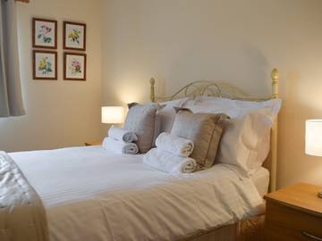 Log Cabin for 2 People in Keswick, Cumbria, Photo 4