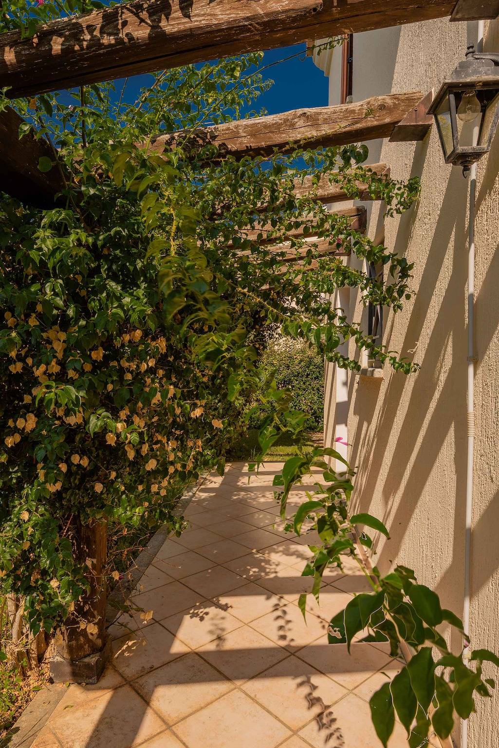 Apartamento vacacional entero, Apartamento de vacaciones con aire acondicionado a solo 300m de la playa  in Budoni, Olbia-Tempio