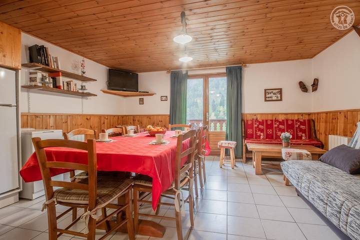 Gîte pour 8 personnes, avec terrasse et jardin, animaux acceptés à Saint-Pancrace - 2