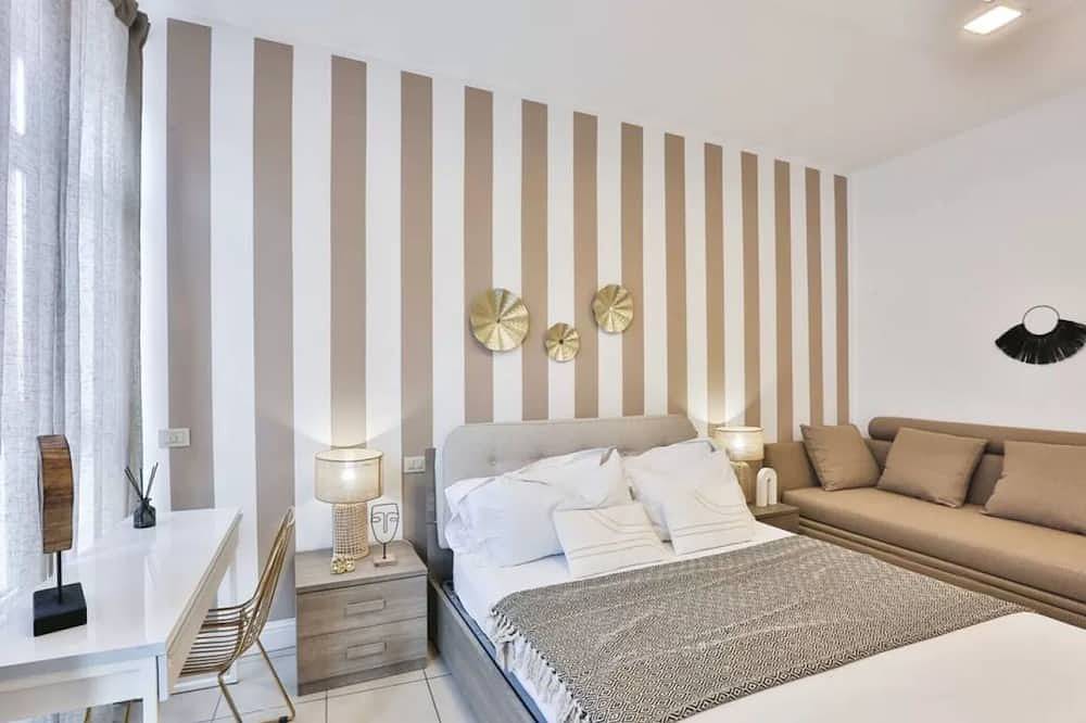 Entire apartment, Apartment in Milan with 2 bedrooms sleeps 5 in Milan, Milan Province