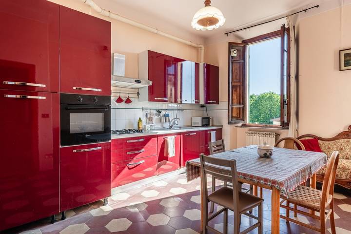 Vacation rental for 4 people, with pets in Lucca