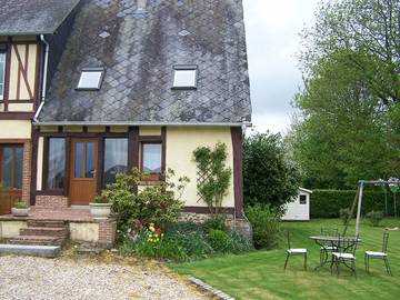Gîte pour 5 personnes, avec terrasse dans Anceaumeville