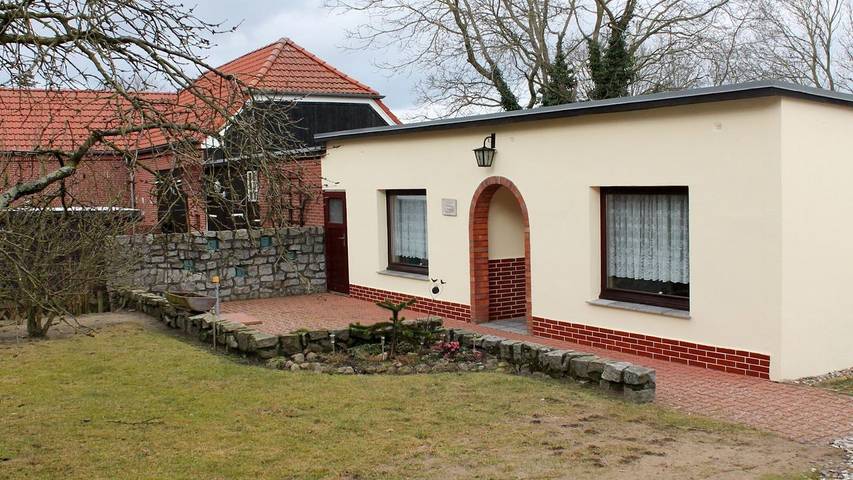 Bungalow für 4 Personen, mit Garten und Terrasse, mit Haustier - 1