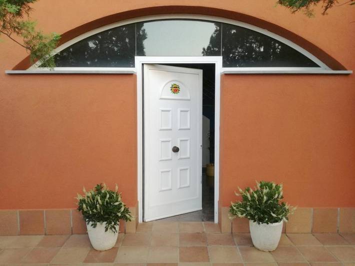 Location de vacances pour 9 personnes, avec jardin ainsi que vue et piscine à Peralada - 4