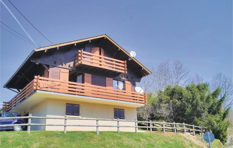 Chalet pour 7 personnes, avec Terrasse et Jardin dans le Doubs