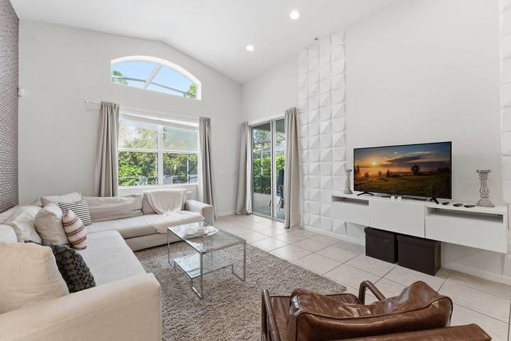 Feriehus for 8 personer, med badebasseng i Kissimmee