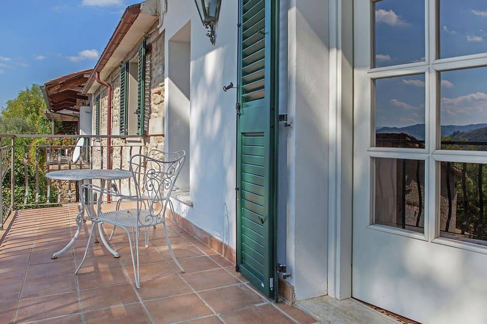 Appartamento intero, Soggiorno romantico con piscina in Modigliana, Provincia di Forlì-Cesena