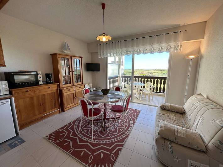 Ganze Wohnung, Gemütliche 2-Zimmer-Wohnung am Meer für 4 Personen, nahe Strand, Golf und Thalasso in Saint-Jean-de-Monts, Vendée
