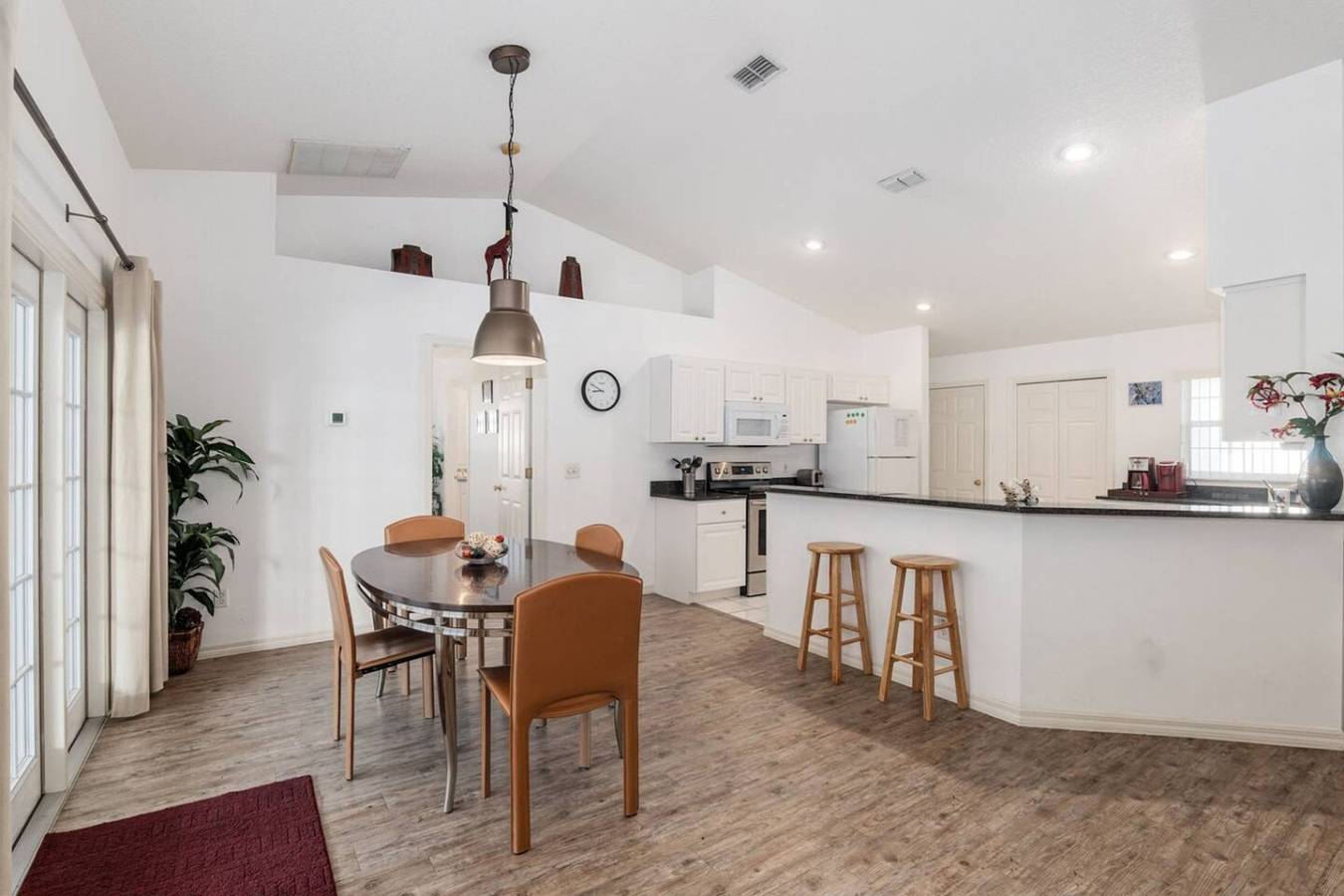 Villa Prins: Two Spacious Primary Bedrooms With Ensuites in Citrus County