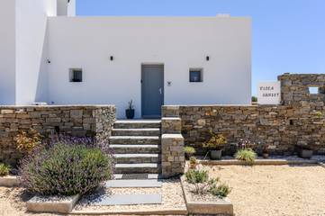 Villa for 4 People in Paros, Paros Regional Unit, Photo 1