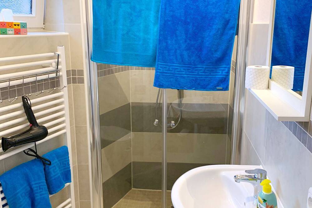 Ganze Wohnung, Beach House mit kostenlosem Parkplatz, zentral in Itzehoe, Kreis Steinburg