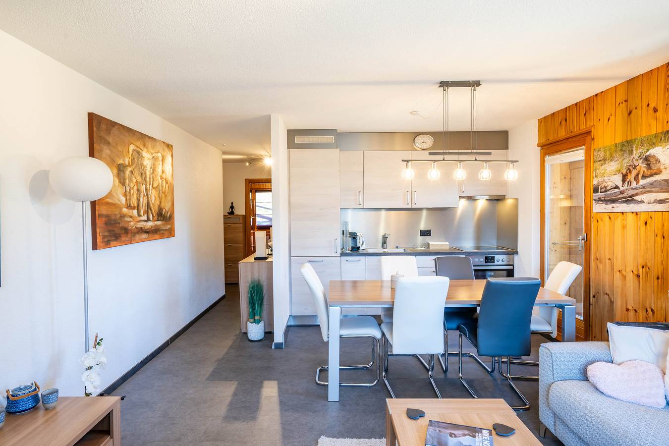 Entire apartment, Mélèzes A-30 - Apartment 3.5 room(s) in Les Masses, Hérémence