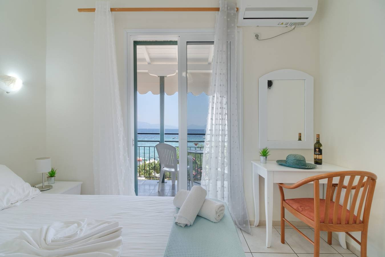 Estudio 'S8' con vistas al mar, Wi-Fi y aire acondicionado in Nikiana, Alexandros