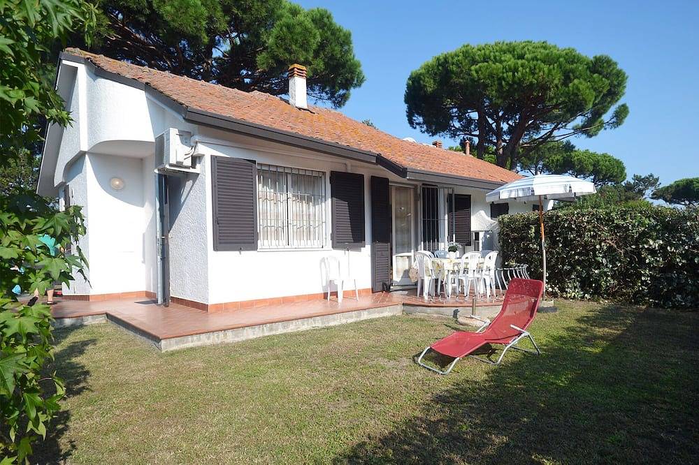 Renovierte Villa im Erdgeschoss mit großem Garten in exklusiver Umgebung in Comacchio, Ferrara Provinz