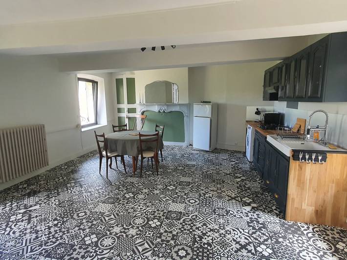 Appartement La Chinerie – Geräumige Unterkunft in ruhiger Lage nahe Château de Bellenaves in Bellenaves, Montluçon und Umgebung