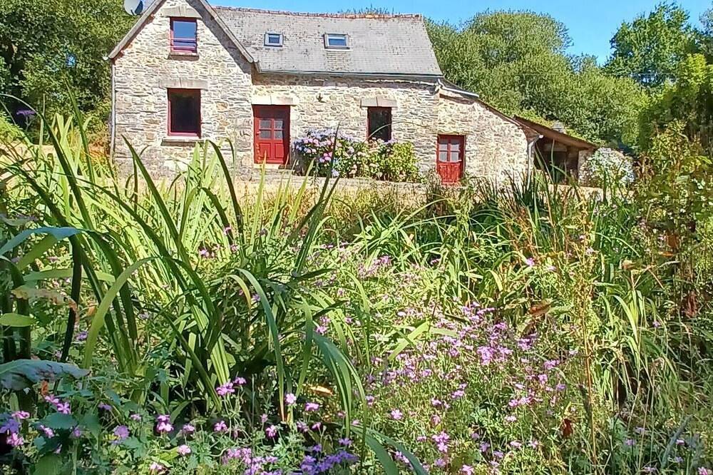 Maison traditionnelle d'une ancienne ferme . in Brasparts, Région de Châteaulin