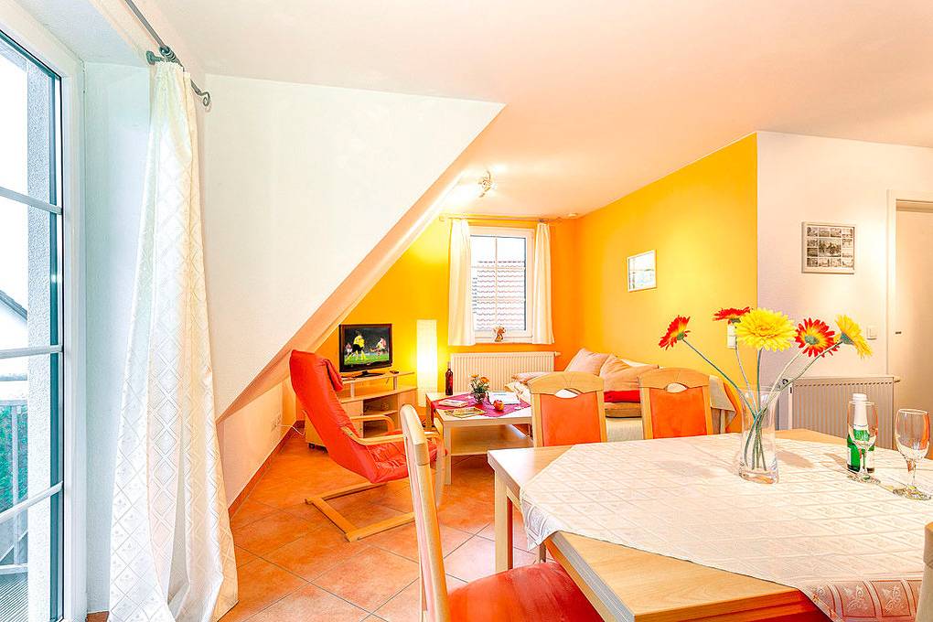 Ganze Ferienwohnung, D 092.059 - Ferienhaus Baabe, Whg. 3, 1. Etage in Selliner See, Baabe