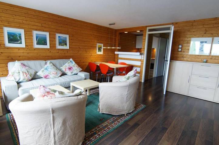 Gîte pour 2 personnes, avec sauna et balcon ainsi que vue et piscine dans Brandmatt