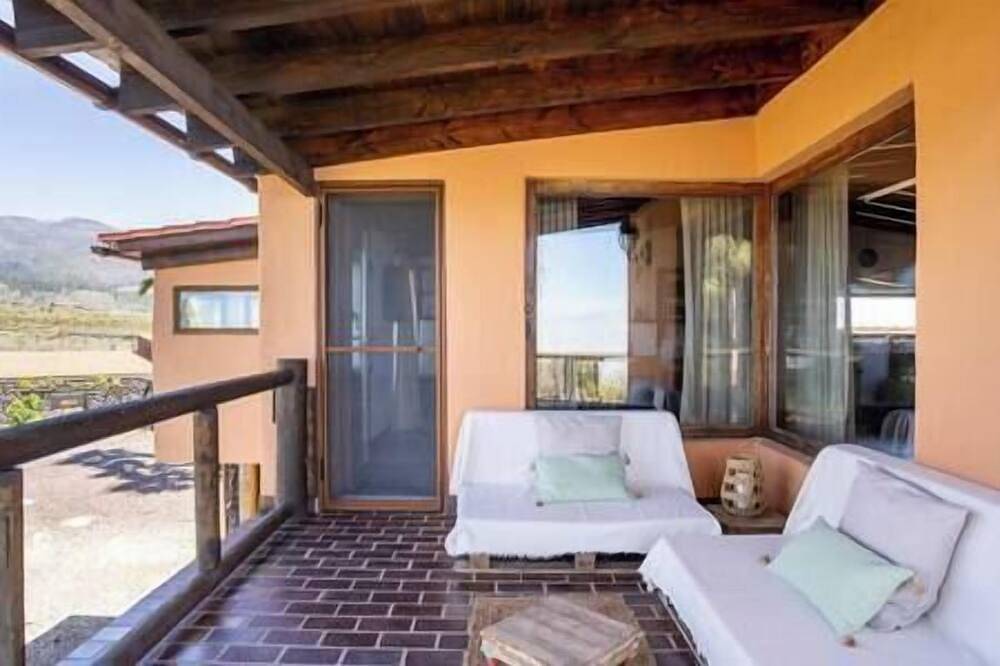 Entire apartment, Finca Vilaflor - The loft in Vilaflor, South Tenerife