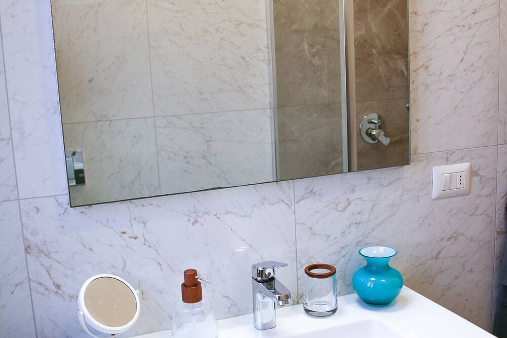 Charming villa with Ac in Legnano in Legnano, Provincia de Milan