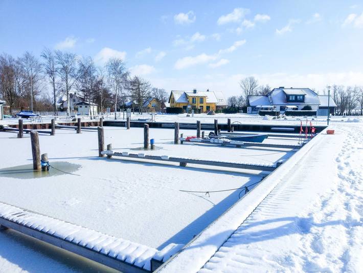 Ferienhaus für 7 Personen, mit Terrasse und Garten sowie Sauna und Seeblick