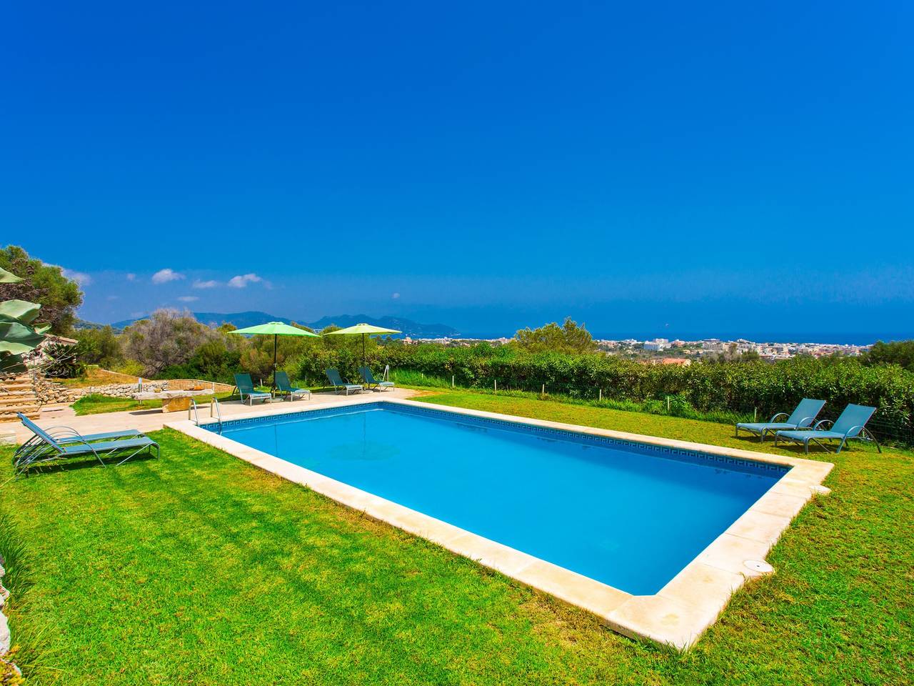 Casa rural 'Na Penyal' con vistas al mar, Wi-Fi y aire acondicionado in Son Moro, Mallorca Este