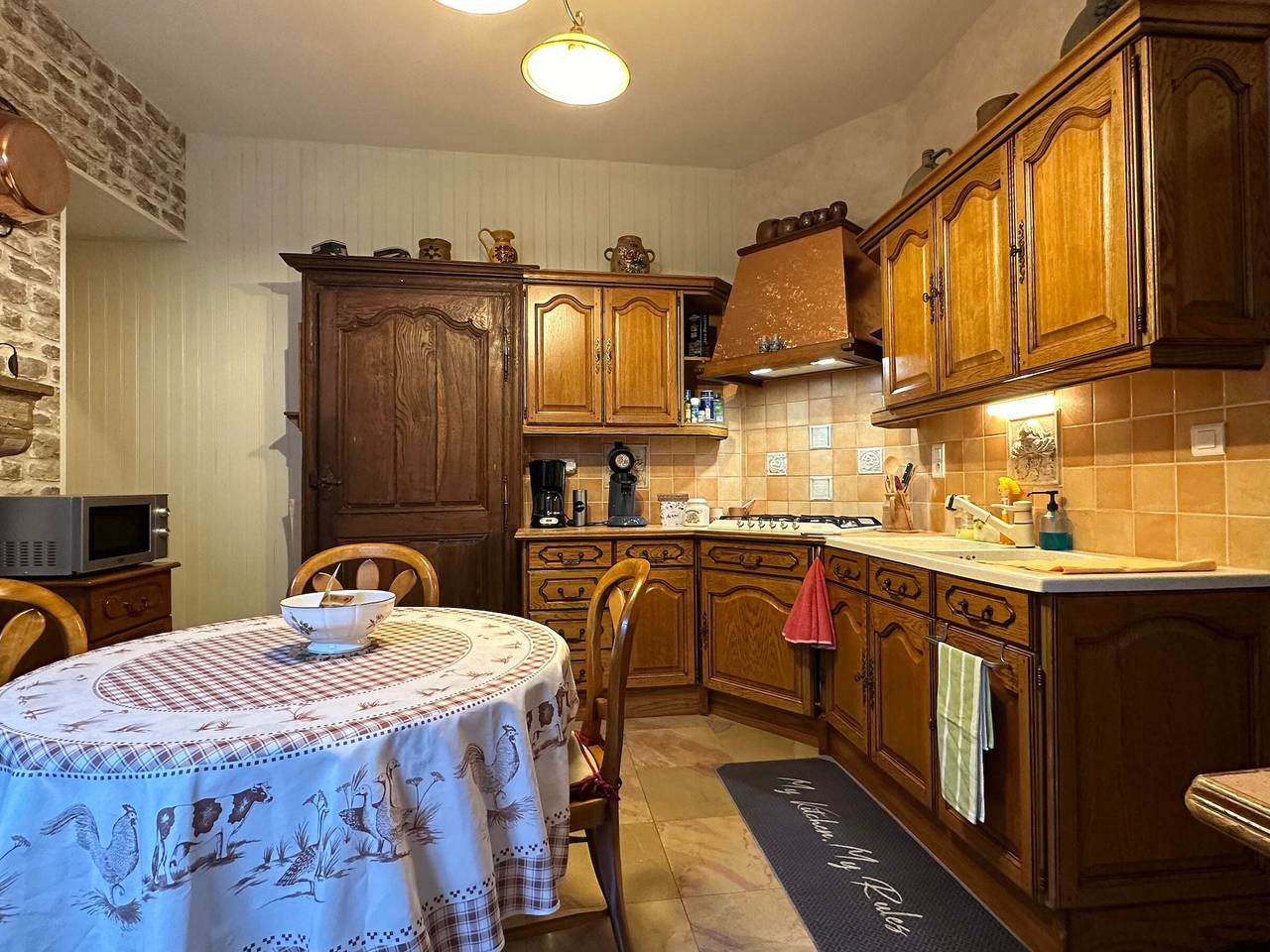 Family cottage in Arnay-le-Duc, all inclusive in Arnay-le-Duc, Beaune region