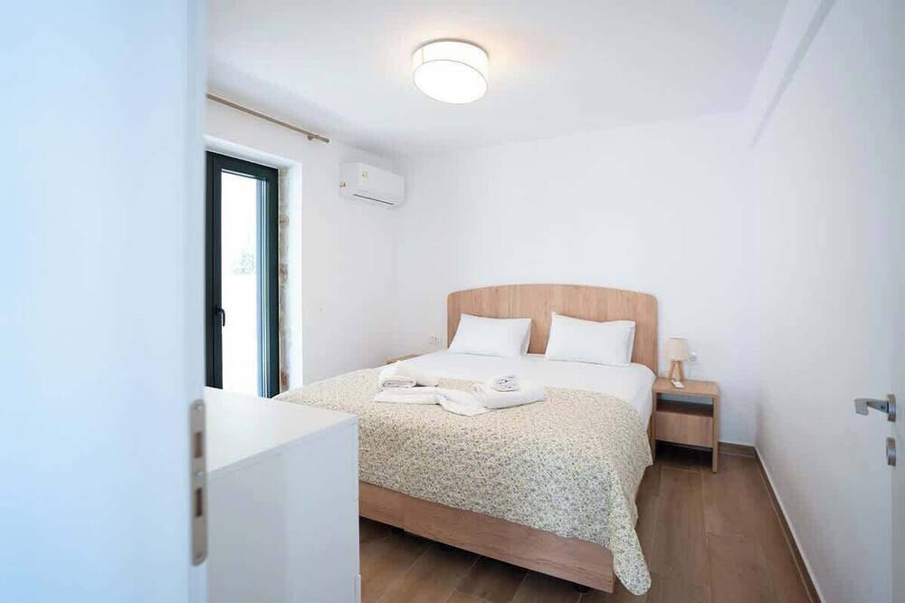 Sea View, Hot Tub, Lichnos Beach & Parga Parking in Preveza unità periferica