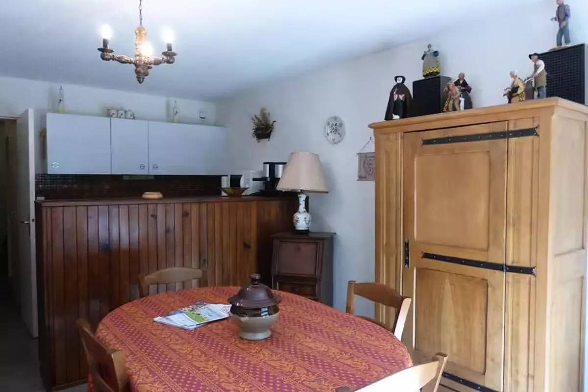 Entire apartment, Appartements pour 4 Personnes in Le Sauze, Enchastrayes
