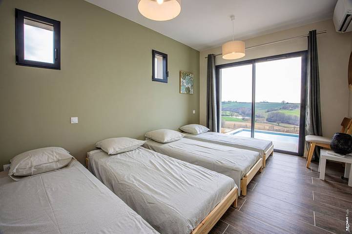 Location de vacances pour 6 personnes, avec terrasse et jardin à Salvagnac - 3