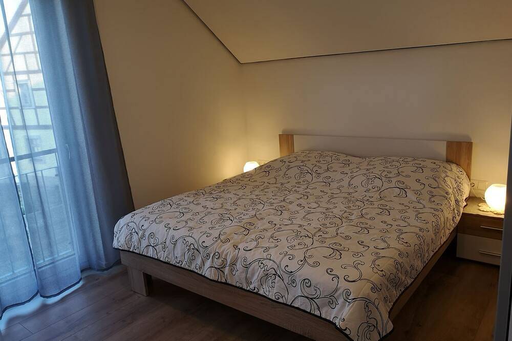 Ganze Wohnung, Gemütliche Ferienwohnung für 4 Personen in Gerolzhofen, Fränkisches Weinland