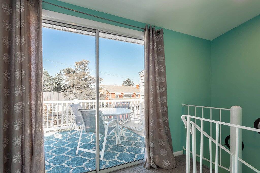 Ganze Wohnung, Willkommen bei Beach Pebbles! Zweite Ocean Block Wohnung für 8 Personen bequem in Rehoboth Beach, Sussex County (Delaware)