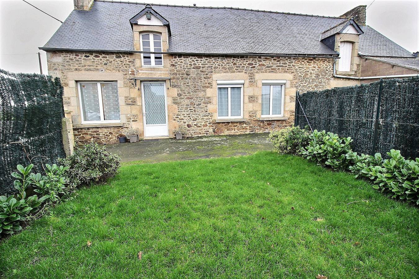 Les hirondelles in Bourseul, Région de Dinan