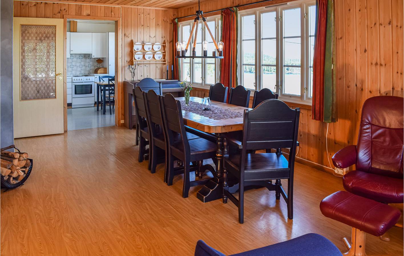 Ferienhaus für 6 Personen mit Seeblick in Gjøvik